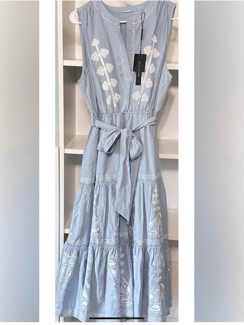 Elie Tahari Sleeveless Light Blue Embroidered Midi Dress with Waist Tie size LG
